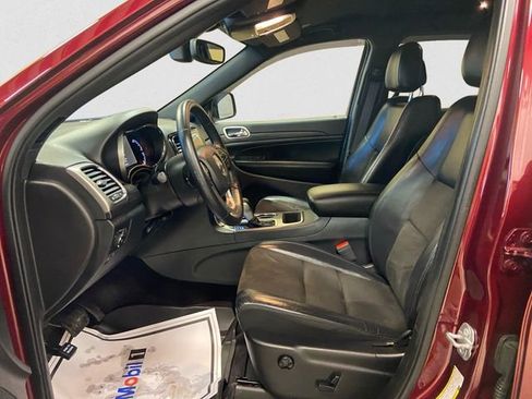 Used 2019 Jeep Grand Cherokee Altitude image 10