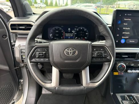 Used 2025 Toyota Tacoma TRD Off-Road w/ TRD Off Road Upgrade Package AWD/4WD image 17