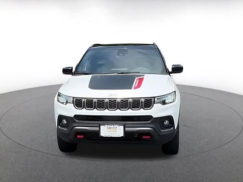 Used 2025 Jeep Compass Trailhawk AWD/4WD image 11