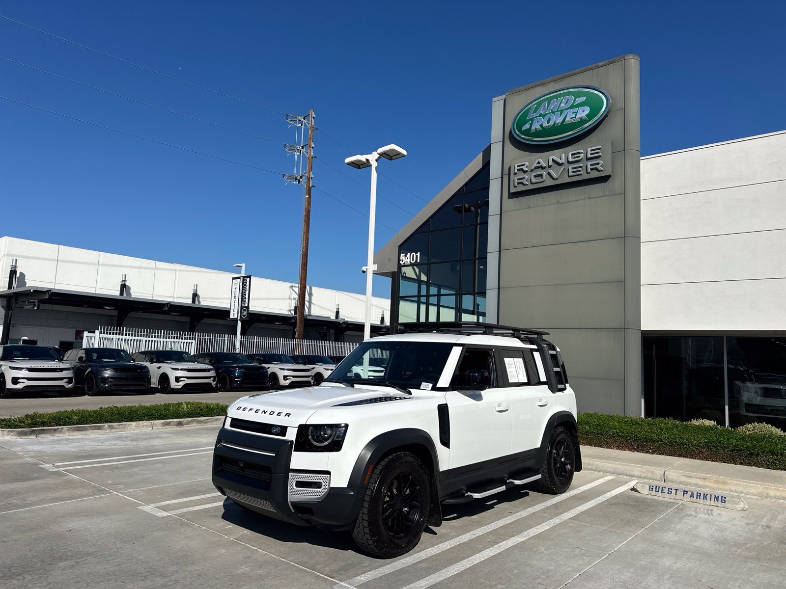 Used 2023 Land Rover Defender 110 S AWD/4WD image 1