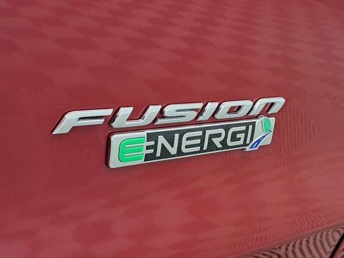 Used 2014 Ford Fusion Energi SE image 5