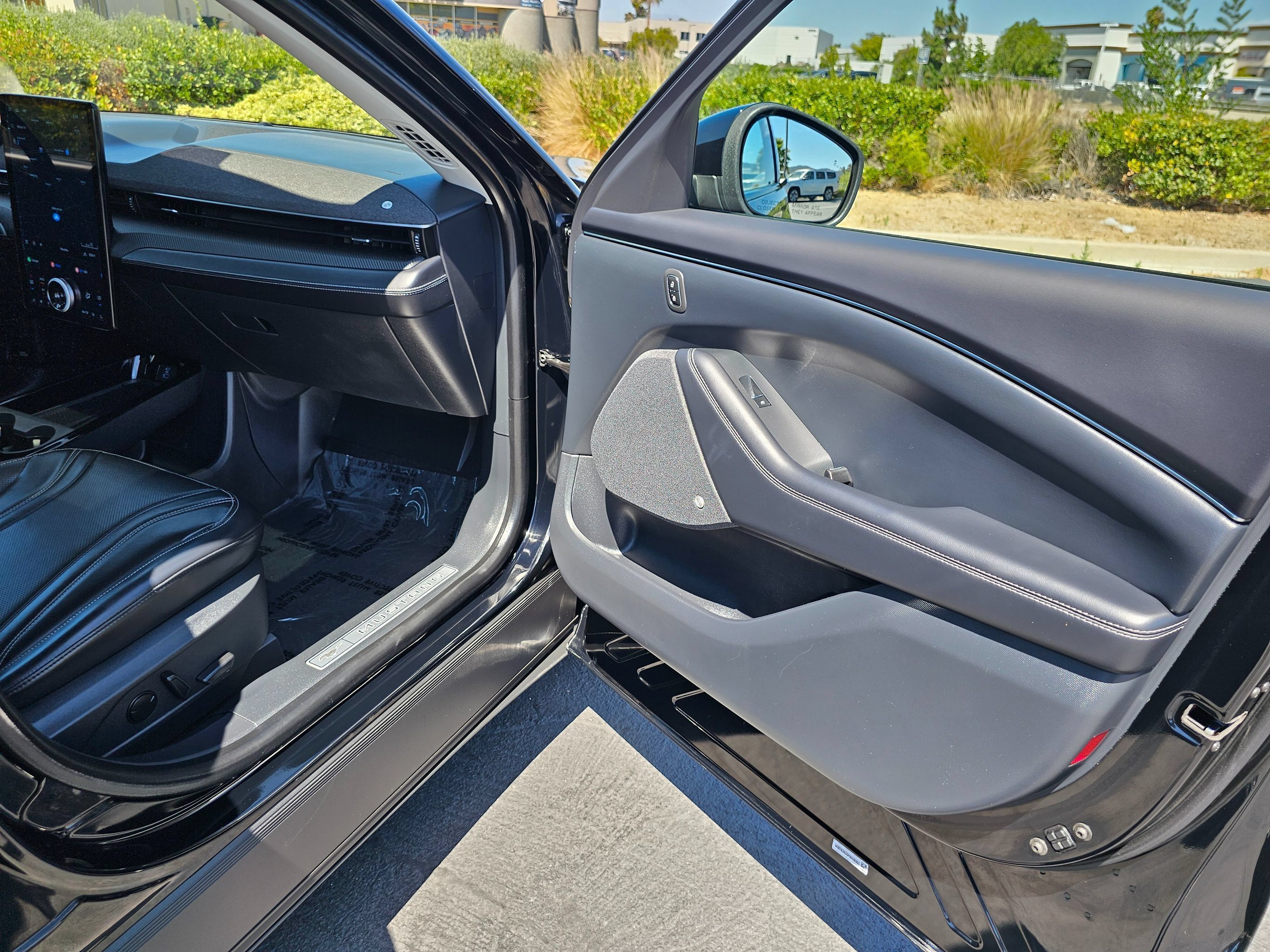 Used 2023 Ford Mustang Mach-E Premium AWD/4WD image 30