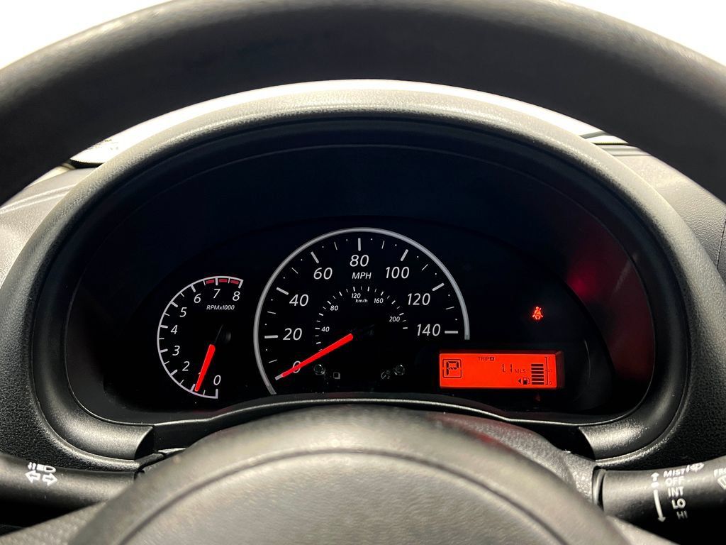 Used 2014 Nissan Versa S FWD image 21