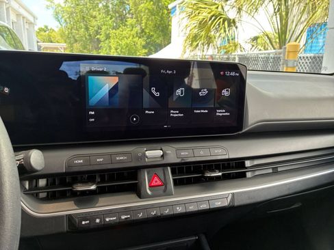 Used 2025 Kia K4 FWD image 17