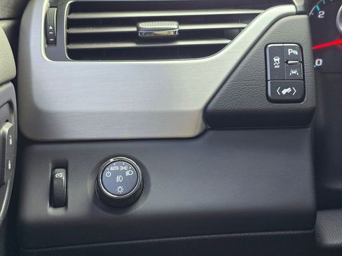 Used 2020 GMC Yukon SLE w/ Convenience Package image 34