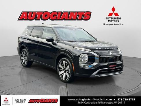 New 2026 Mitsubishi Outlander SE image 1