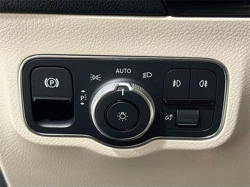 Certified 2023 Mercedes-Benz GLA 250 4MATIC image 10