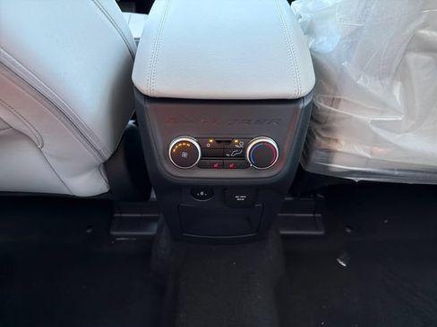 New 2026 Ford Explorer Platinum w/ LUX Leather Package AWD/4WD image 26