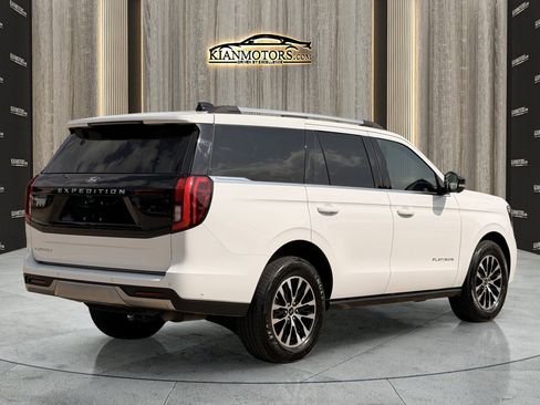 Used 2025 Ford Expedition Platinum AWD/4WD image 10