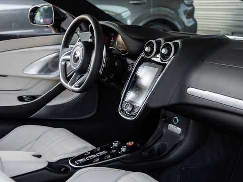 Used 2026 McLaren GTS RWD image 40
