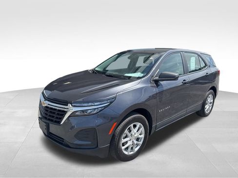Used 2022 Chevrolet Equinox LS image 9