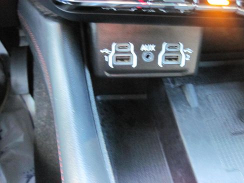 Used 2023 Dodge Durango R/T w/ Blacktop Package image 21