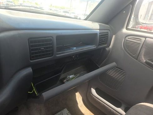 Used 1997 Dodge Ram 1500 Truck 4x4 Club Cab image 24