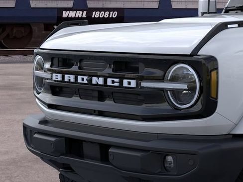 New 2026 Ford Bronco Outer Banks AWD/4WD image 19