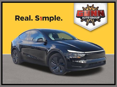 Used 2026 Tesla Model Y 2WD image 1