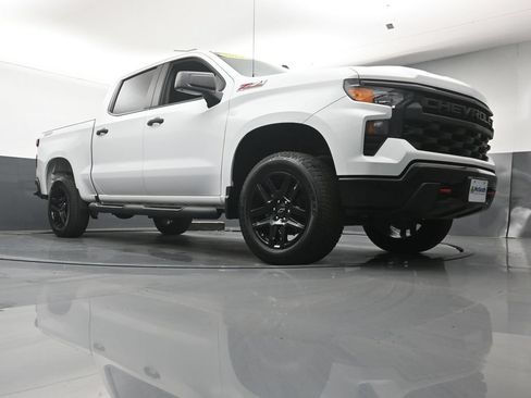 Used 2024 Chevrolet Silverado 1500 Custom Trail Boss AWD/4WD image 26