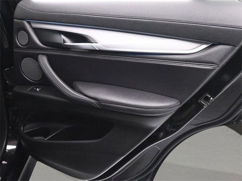 Used 2019 BMW X6 xDrive35i w/ M Sport Package image 17