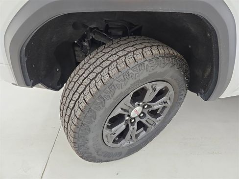 Used 2023 GMC Canyon Elevation w/ Convenience Package image 40