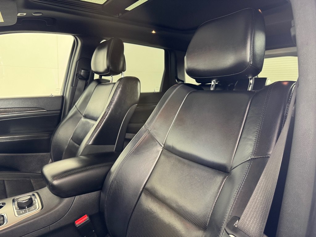 Used 2018 Jeep Grand Cherokee Limited w/ Luxury Group II AWD/4WD image 13