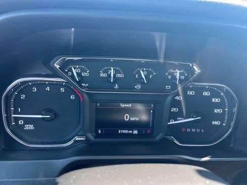 Used 2022 GMC Sierra 2500 AT4 w/ Snow Plow Prep/Camper Package image 12