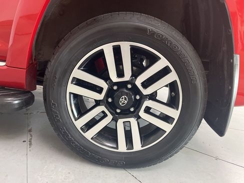 Used 2021 Toyota 4Runner Limited AWD/4WD image 15
