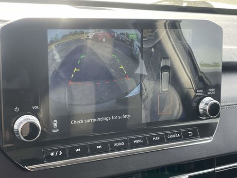 Used 2024 Mitsubishi Outlander SE image 9