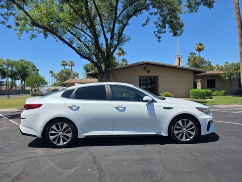 Used 2019 Kia Optima S FWD image 3