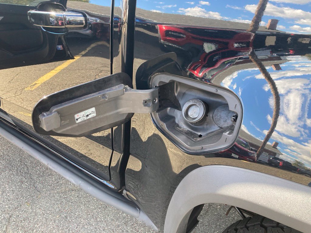 Used 2018 Chevrolet Colorado ZR2 AWD/4WD image 30