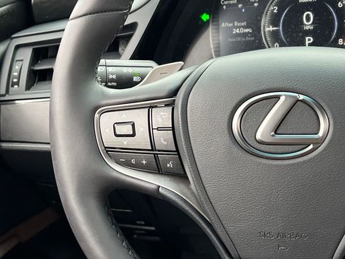 Certified 2023 Lexus ES 350 w/ Premium Package image 18