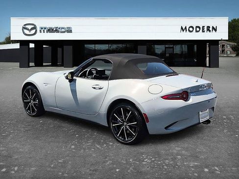 New 2026 MAZDA MX-5 Miata Grand Touring RWD image 3