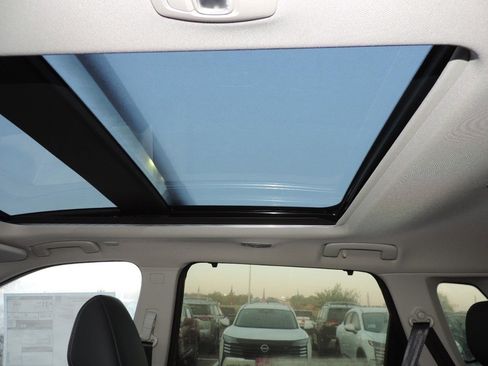 New 2026 Nissan Rogue Platinum w/ Platinum Premium Package image 14