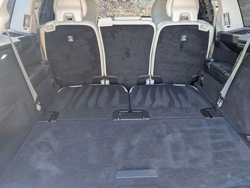 Used 2023 Volvo XC90 B6 Plus image 28