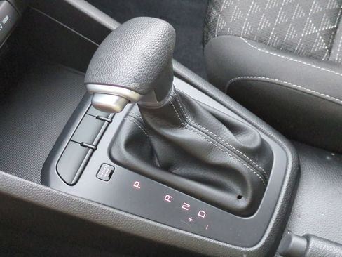 Used 2022 Kia Rio S FWD image 32