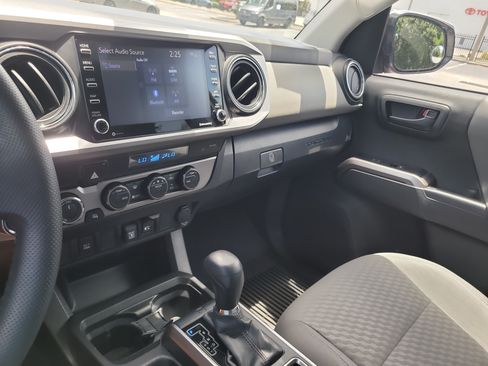 Used 2023 Toyota Tacoma SR5 AWD/4WD image 22