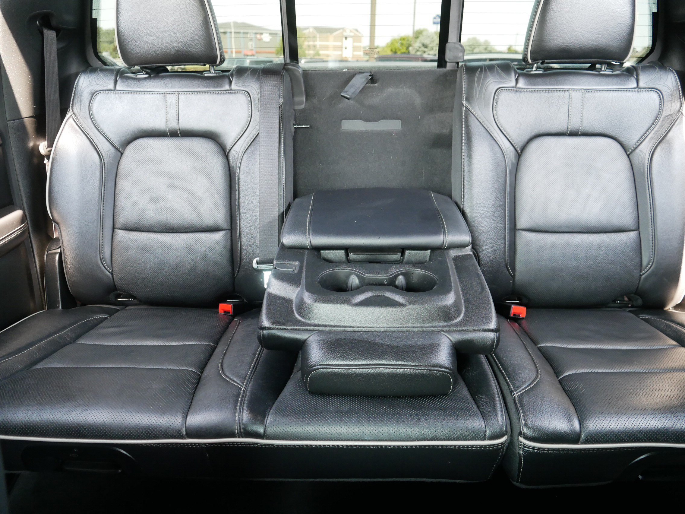 Used 2022 RAM 1500 Limited AWD/4WD image 13