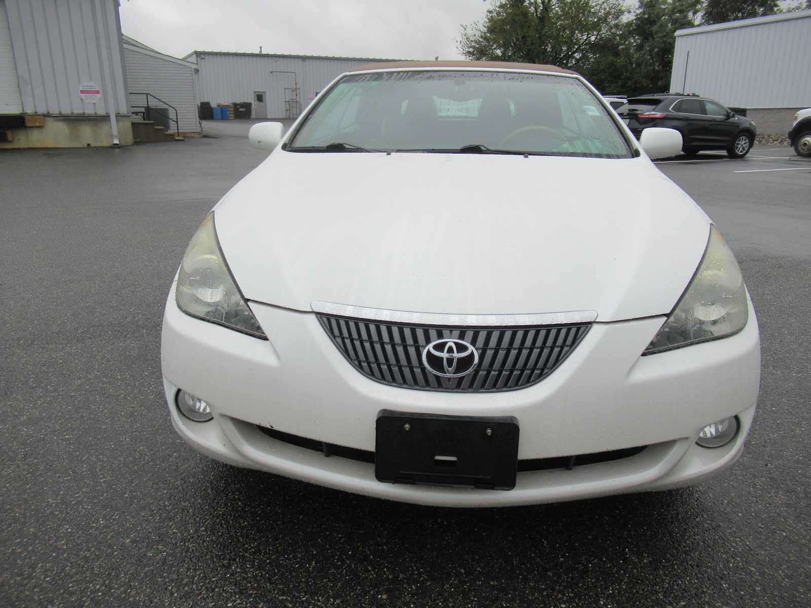 Used 2005 Toyota Solara SLE FWD image 2