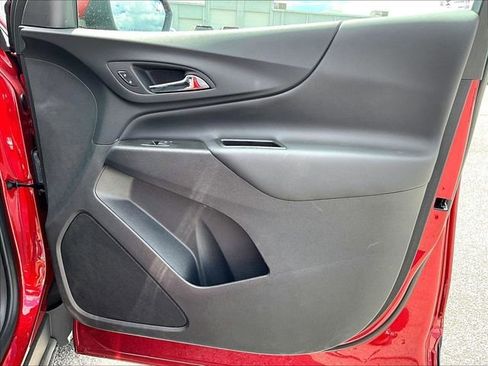 Used 2023 Chevrolet Equinox LT image 12