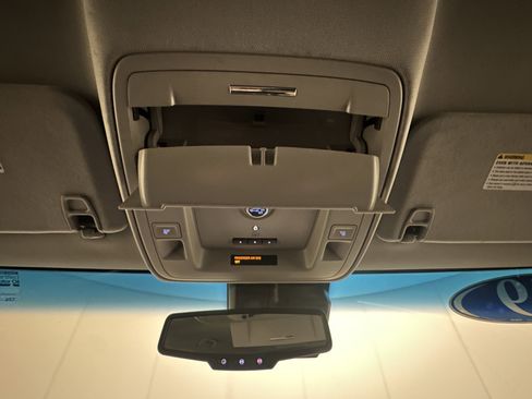 Used 2019 Chevrolet Tahoe LT image 17