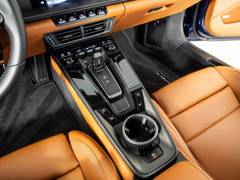 New 2026 Porsche 911 Carrera 4S AWD/4WD image 18