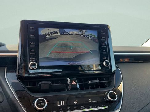Used 2022 Toyota Corolla LE image 25