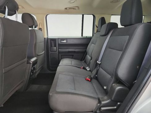 Used 2019 Ford Flex SE FWD image 18