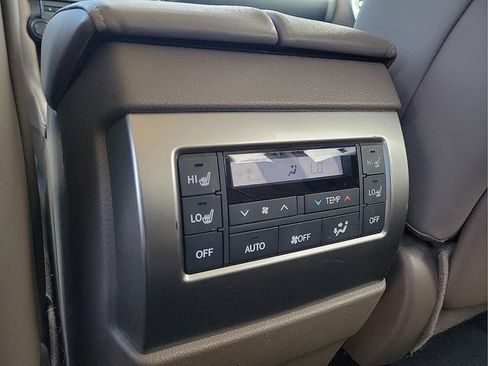 Used 2023 Lexus GX 460 Premium AWD/4WD image 13