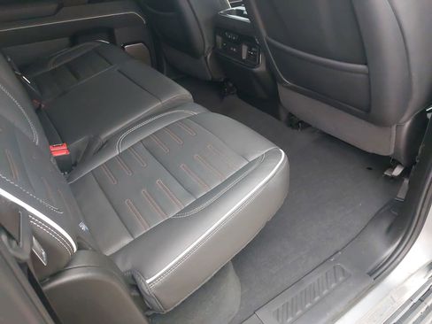 Used 2024 GMC Sierra 2500 AT4X w/ AT4X AEV Edition image 12