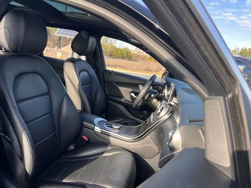 Used 2017 Mercedes-Benz GLC 300 image 30