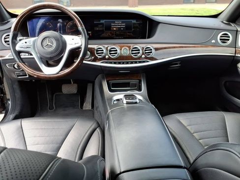 Used 2019 Mercedes-Benz S 560 4MATIC Sedan image 13