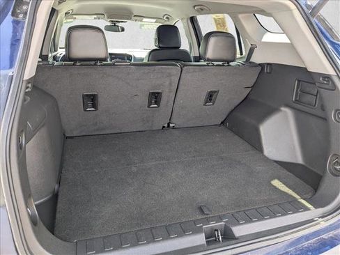 Used 2023 GMC Terrain SLT image 7