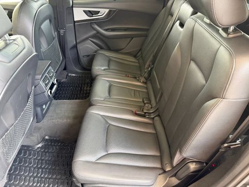 Used 2018 Audi Q7 2.0T Premium Plus AWD/4WD image 23