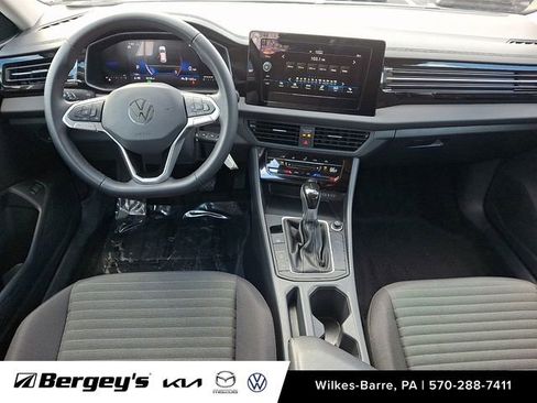 Certified 2025 Volkswagen Jetta S image 12