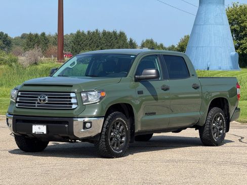 Used 2021 Toyota Tundra SR5 w/ Trail Edition AWD/4WD image 4