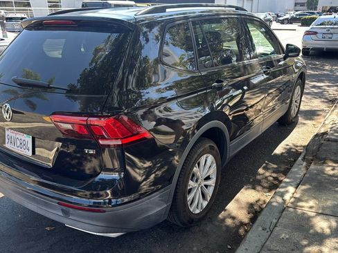 Used 2018 Volkswagen Tiguan S FWD image 3